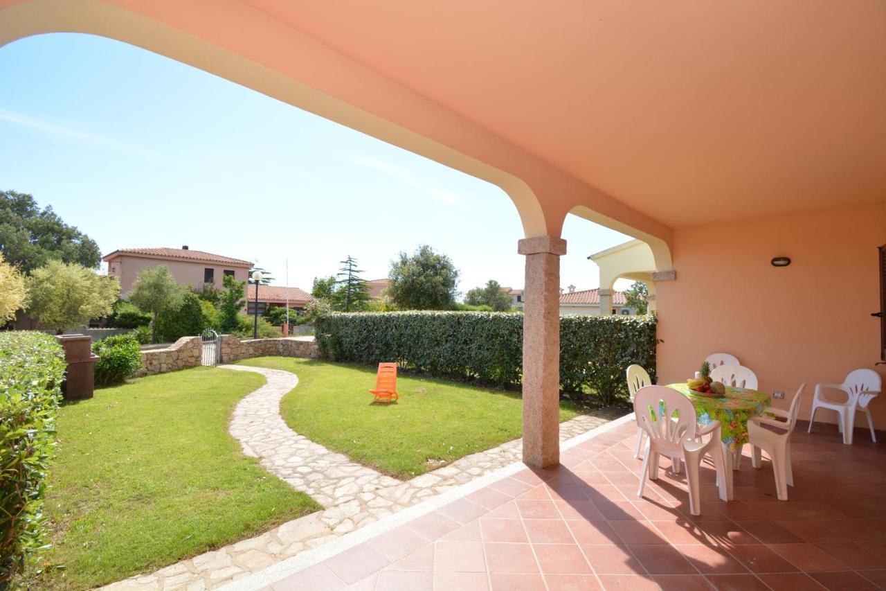 Appartamenti Corallo San Teodoro  Esterno foto