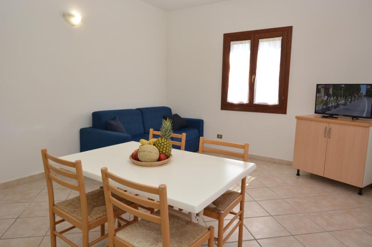 Appartamenti Corallo San Teodoro  Esterno foto