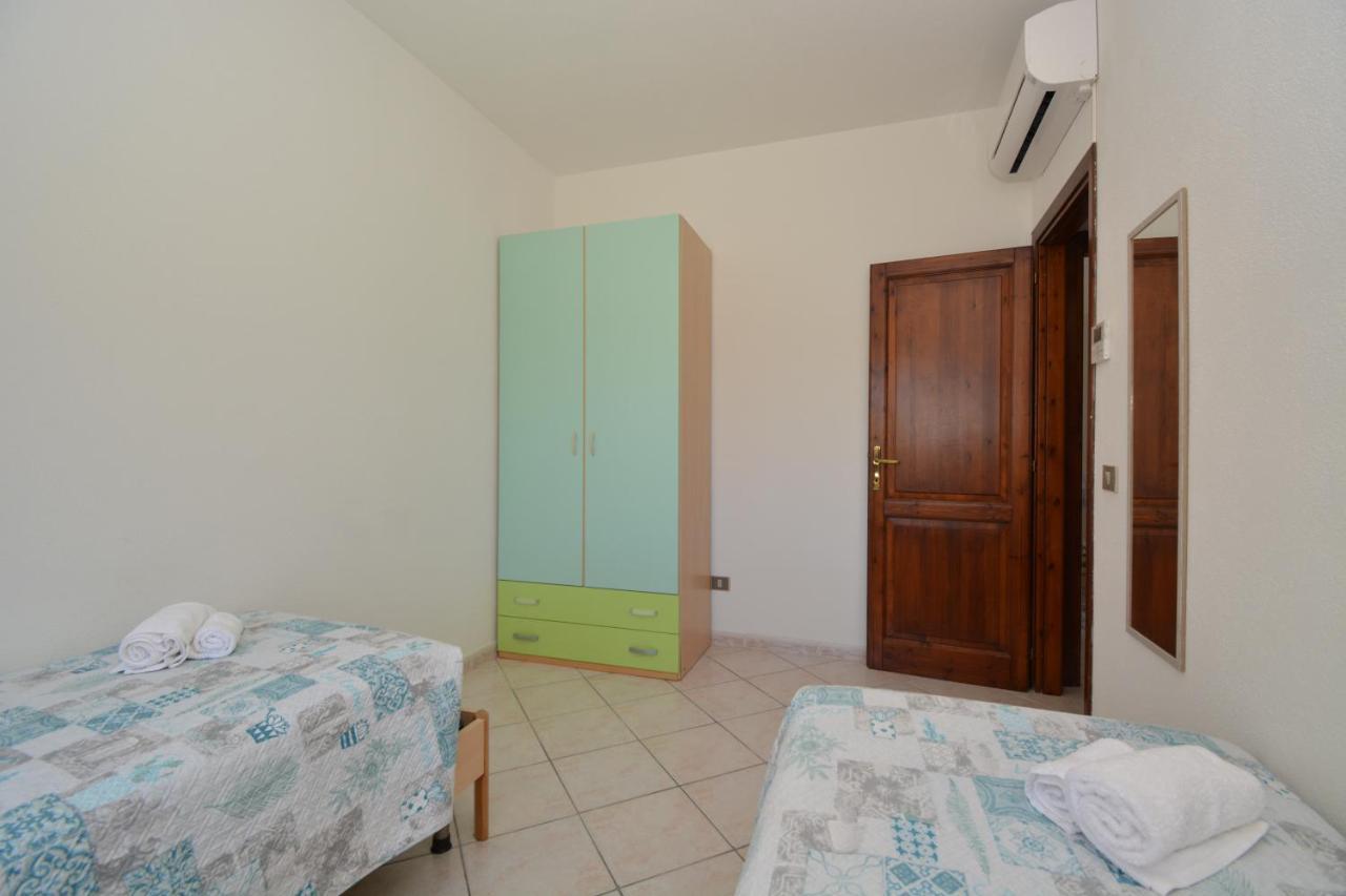 Appartamenti Corallo San Teodoro  Esterno foto