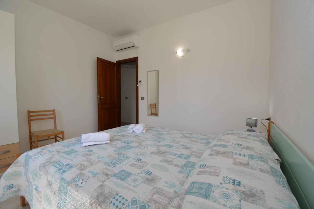 Appartamenti Corallo San Teodoro  Esterno foto